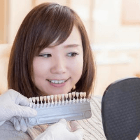 ホワイトニングの光で歯が白くなる仕組み